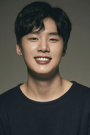 Kim Dong Hee